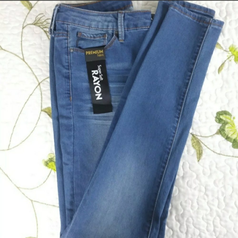 Simple Society Women's High Rise skinny Jeans